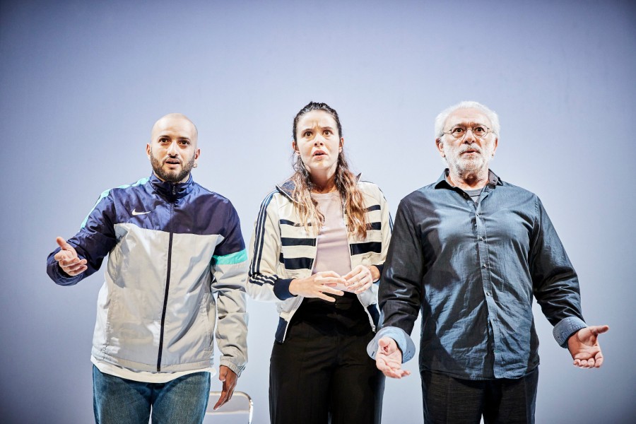 Zoé [et maintenant les vivants]